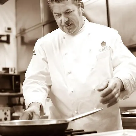 Ducale & Ristorante دولو