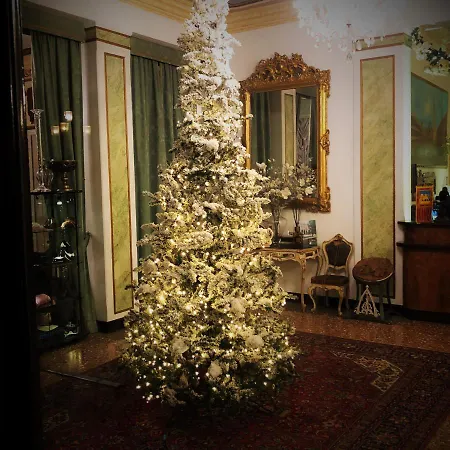 Ducale & Ristorante فندق